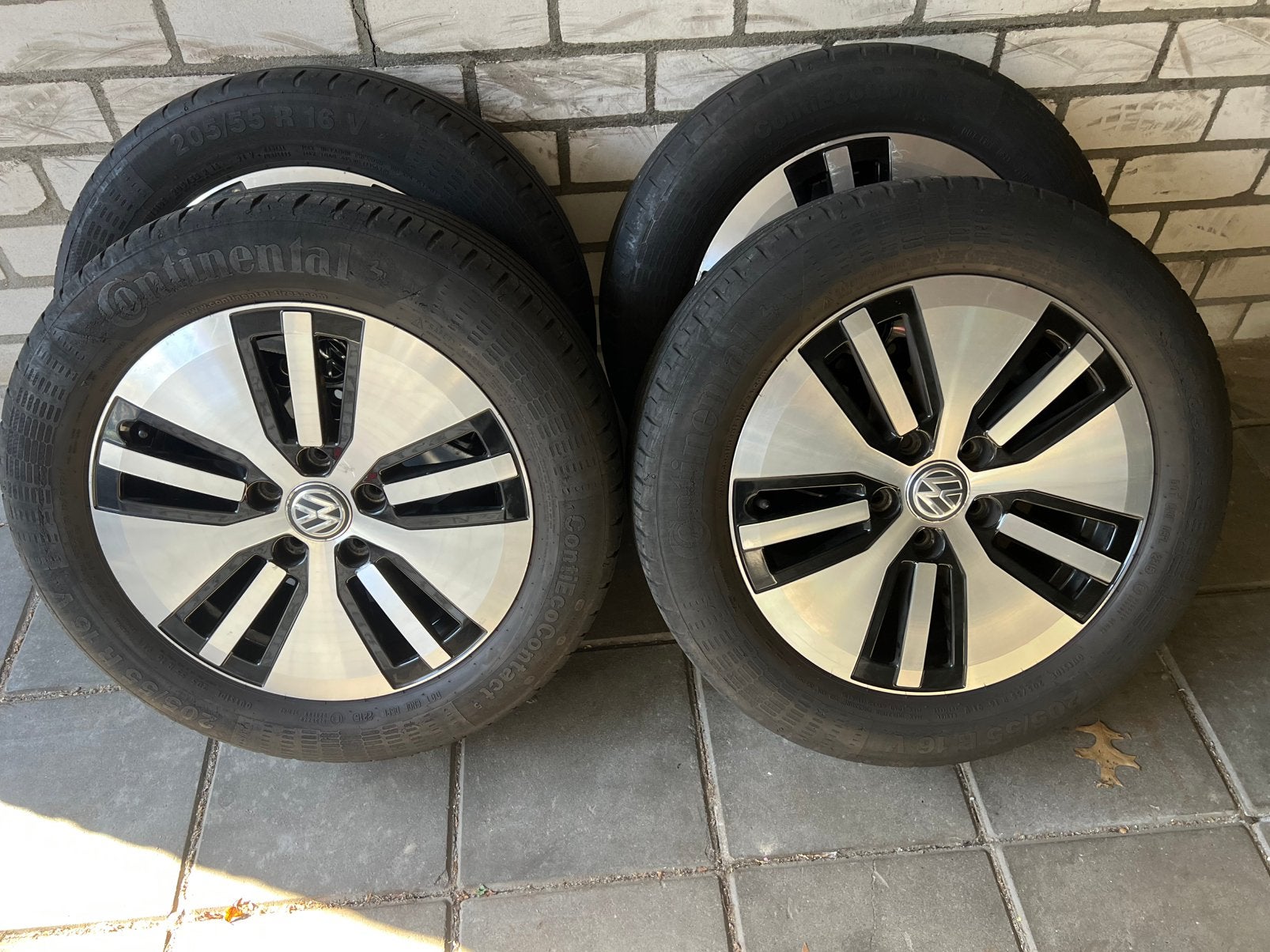 Tekoop origineel 16inch VW velgen met zomerbanden, Ophalen, Velg(en), 16 inch, 205 mm