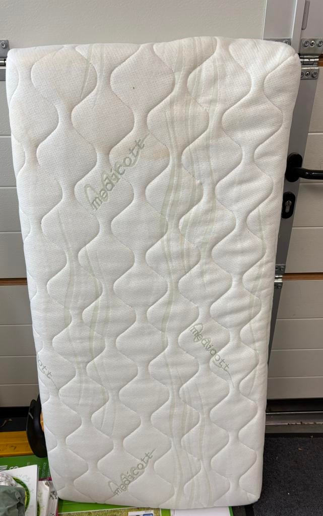 Ledikant matras medicott, Ophalen, Gebruikt
