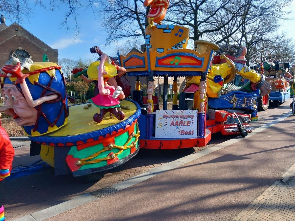 Carnavalswagen,prinsenwagen, Hobby en Vrije tijd, Feestartikelen | Verhuur, Ophalen of Verzenden, Carnaval