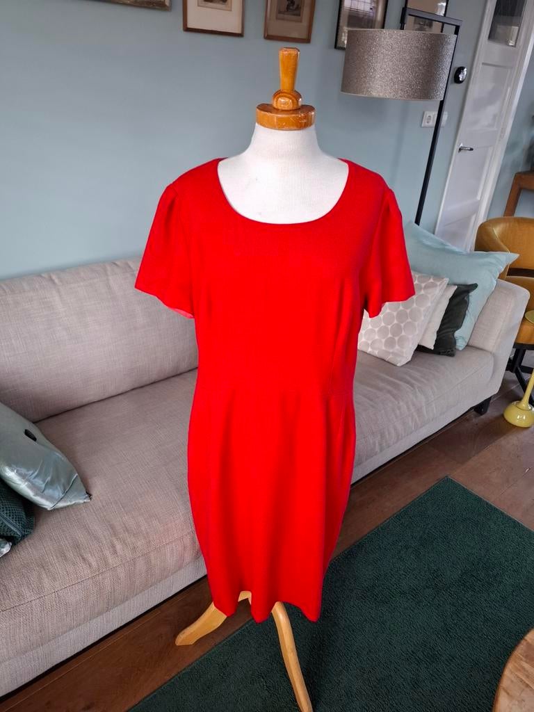 LaDress jurkje  maat 42, Kleding | Dames, Jurken, Maat 42/44 (L), Ophalen of Verzenden, Zo goed als nieuw, Knielengte