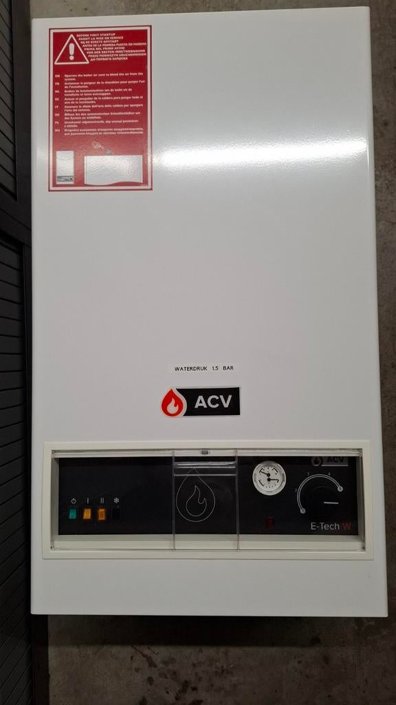 Elektrische CV ketel E-Tech W28 (3x  400V, 28,8 KW), Doe-het-zelf en Verbouw, Verwarming en Radiatoren, Ophalen, 30 tot 80 cm