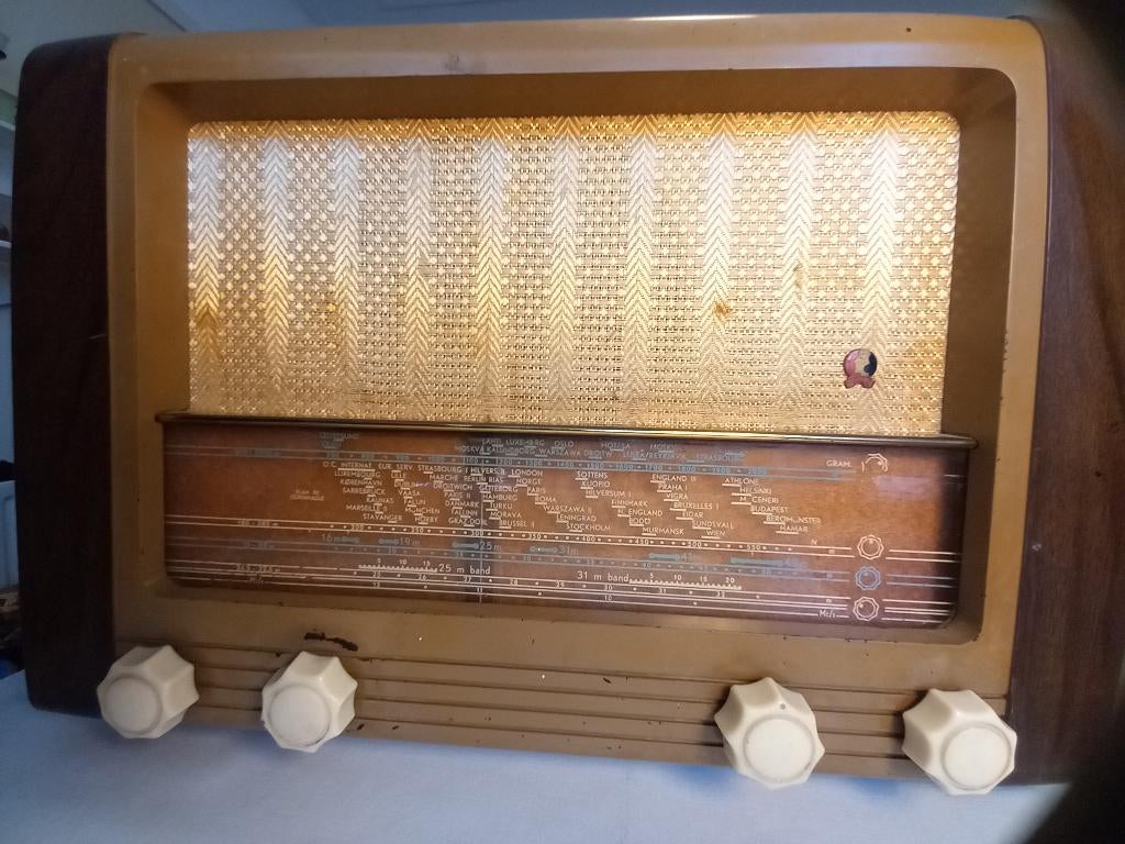 oude radio NSF, Ophalen