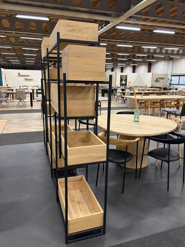 Roomdivider / stellingkast (2 stuks beschikbaar), Ophalen, Zo goed als nieuw