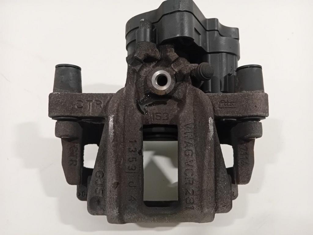 Remklauw links achter Volkswagen Caddy, Onderdelen@venauto.nl, Van der Ven Autorecycling B.V., Gebruikt, Ettenseweg 76, 4706 PB Roosendaal, The Netherlands