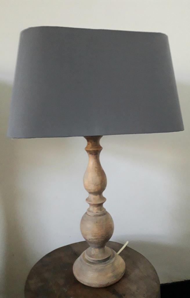 Balusterlamp met grijze kap, Huis en Inrichting, Lampen | Tafellampen, Ophalen, Gebruikt