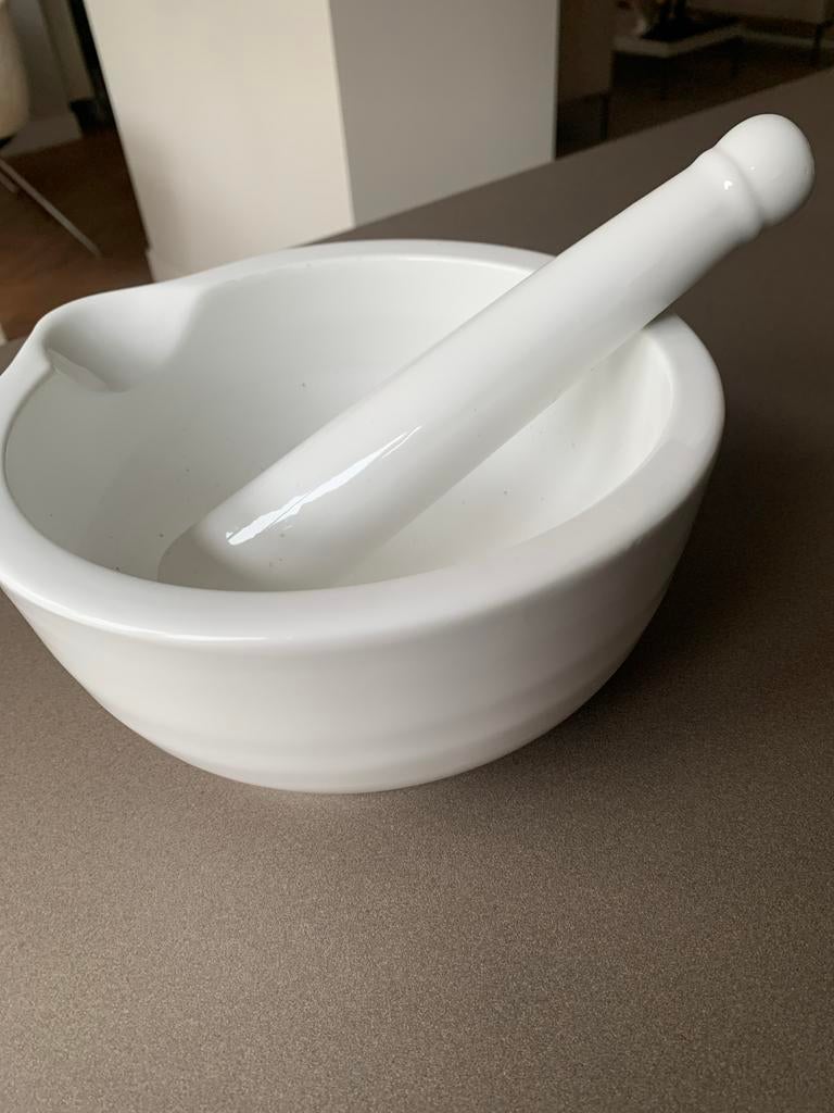 Witte vijzel met stamper, Ophalen of Verzenden, Gebruikt