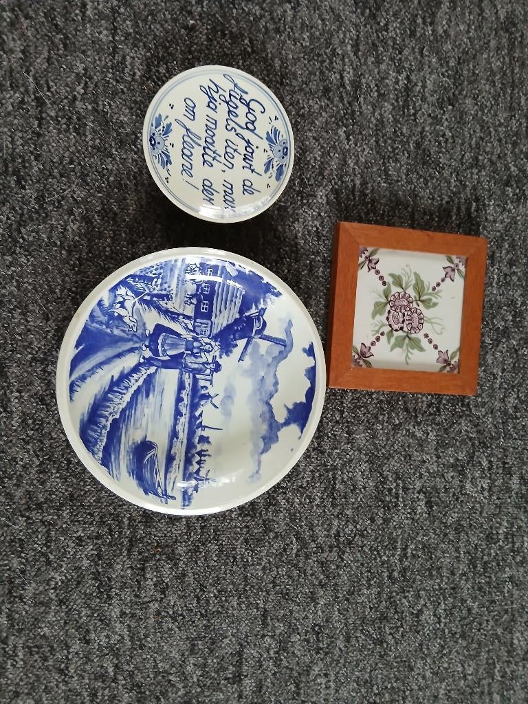 Delfts keramiek en oude delfts tegel! 10 euro, Antiek en Kunst, Antiek | Keramiek en Aardewerk, Ophalen of Verzenden