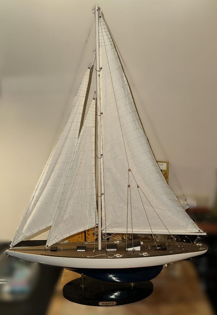De Shamrock zeilboot model op stander#v#, Ophalen, Zo goed als nieuw, Overige merken