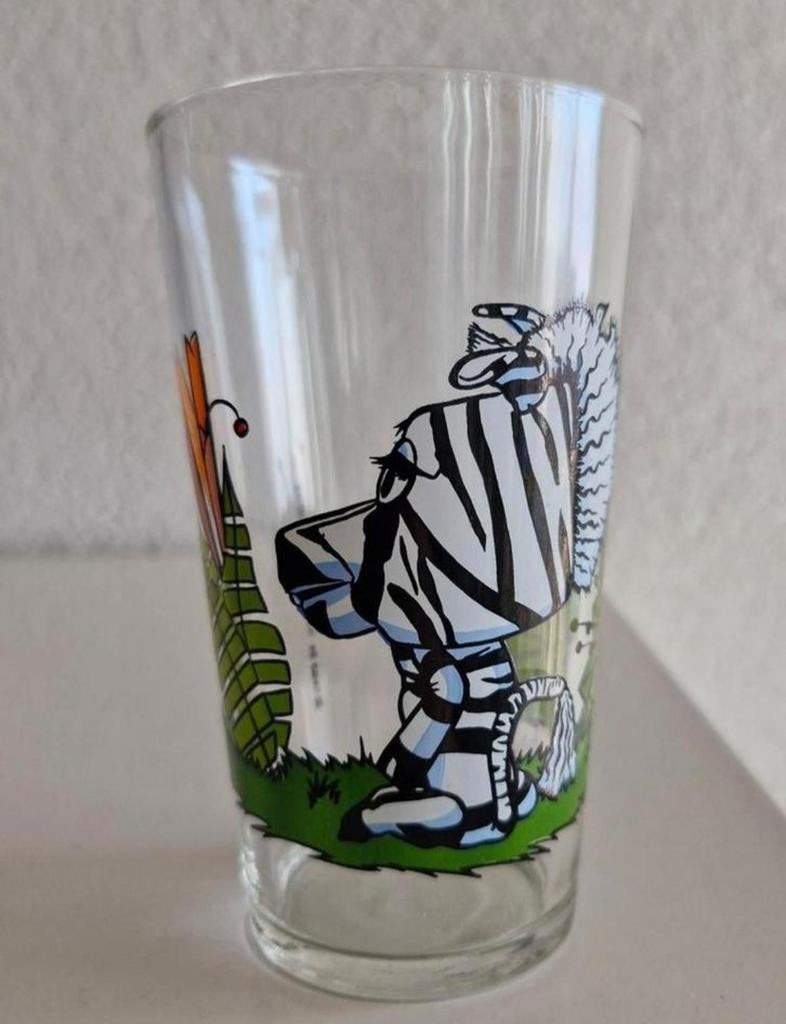 Fabeltjeskrant glas Zaza Zebra, Verzamelen, Glas en Borrelglaasjes, Ophalen of Verzenden, Zo goed als nieuw, Frisdrankglas
