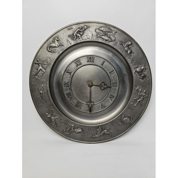 # Sterrenbeeld wandklok van tin. Italy pewter, Ophalen