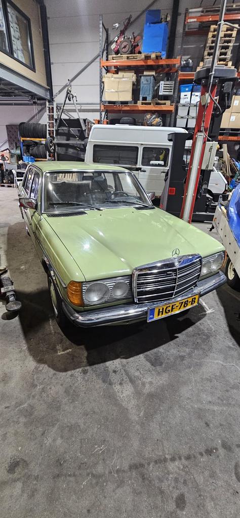 Mercedes-Benz Mercedes 1978 Groen w123🚘 240d ruilen mag, Auto's, 65 pk, Achterwielaandrijving, 4 cilinders, 0 kg