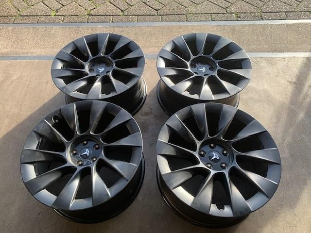 4X ORIGINELE 20 INCH TESLA MODEL 3 Y INDUCTION VELGEN, Auto-onderdelen, Banden en Velgen, Gebruikt, 255 mm, ., Banden en Velgen