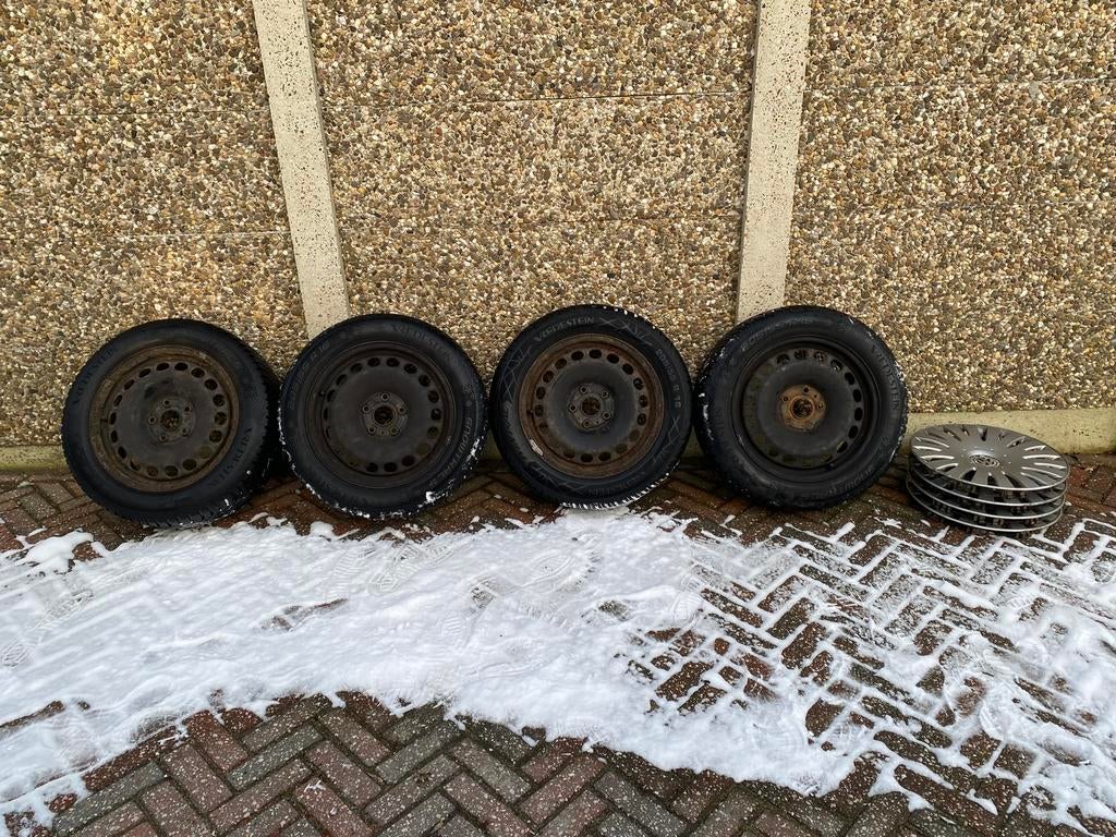 Set Vredestein winterbanden 205/55 R16, Ophalen, Gebruikt