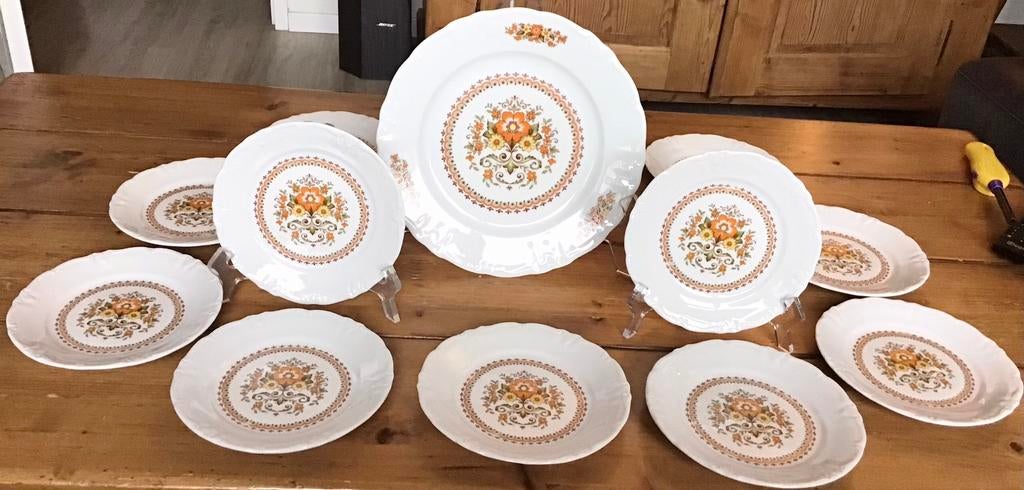 WINTERLING SCHWARZENBACH BAVARIA TAARTSCHAAL MET BORDJES, Antiek en Kunst, Ophalen of Verzenden