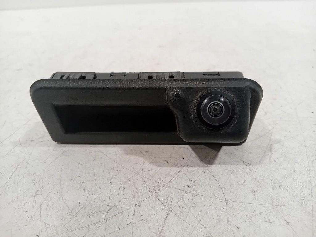 Camera achter Volkswagen Touareg, Onderdelen@venauto.nl, Van der Ven Autorecycling B.V., Gebruikt, Ettenseweg 76, 4706 PB Roosendaal, The Netherlands