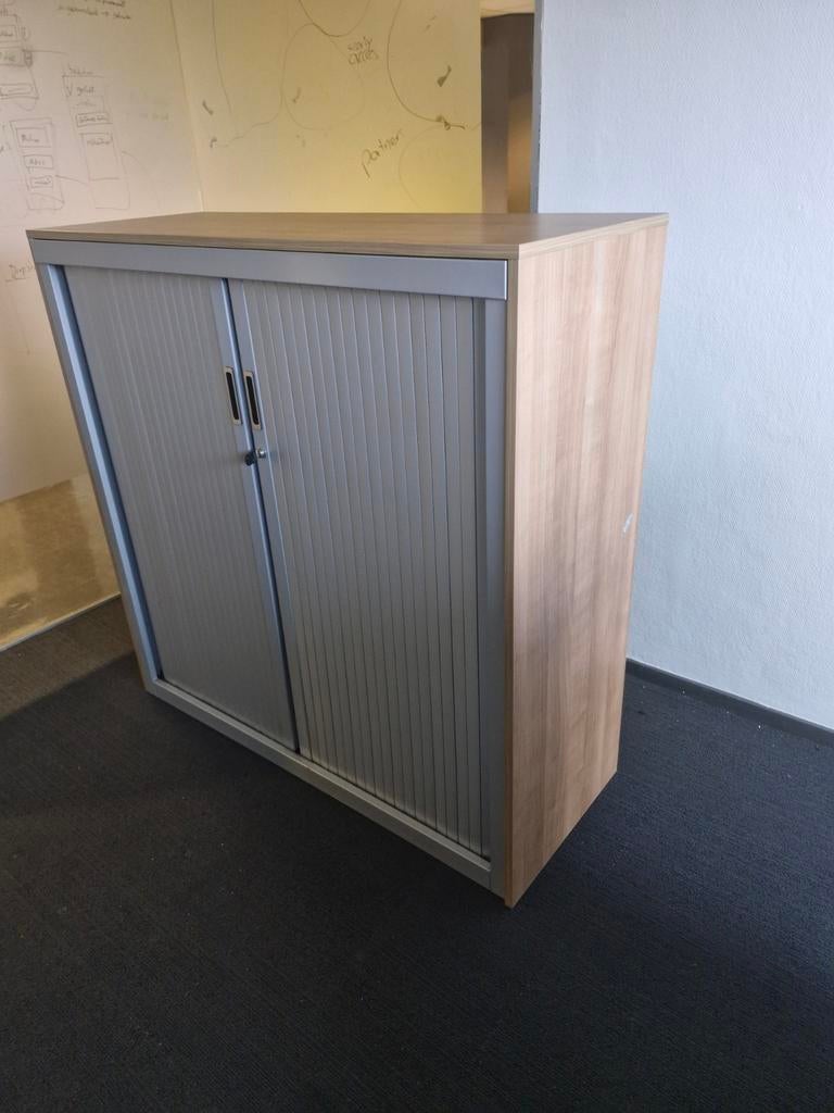 Roldeurkasten hoog en middelhoog met luxe houten ombouw, 100 tot 150 cm, Meerdere deuren, Ophalen of Verzenden, Zo goed als nieuw
