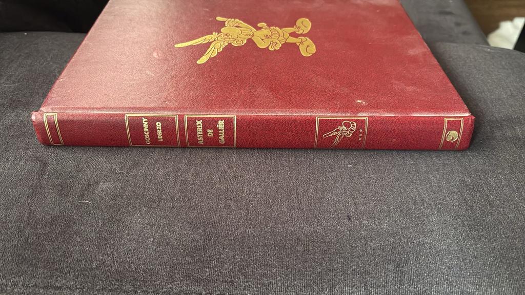 Asterix de Galliër - Rode Hardcover Editie, Eén stripboek, Ophalen, Gelezen