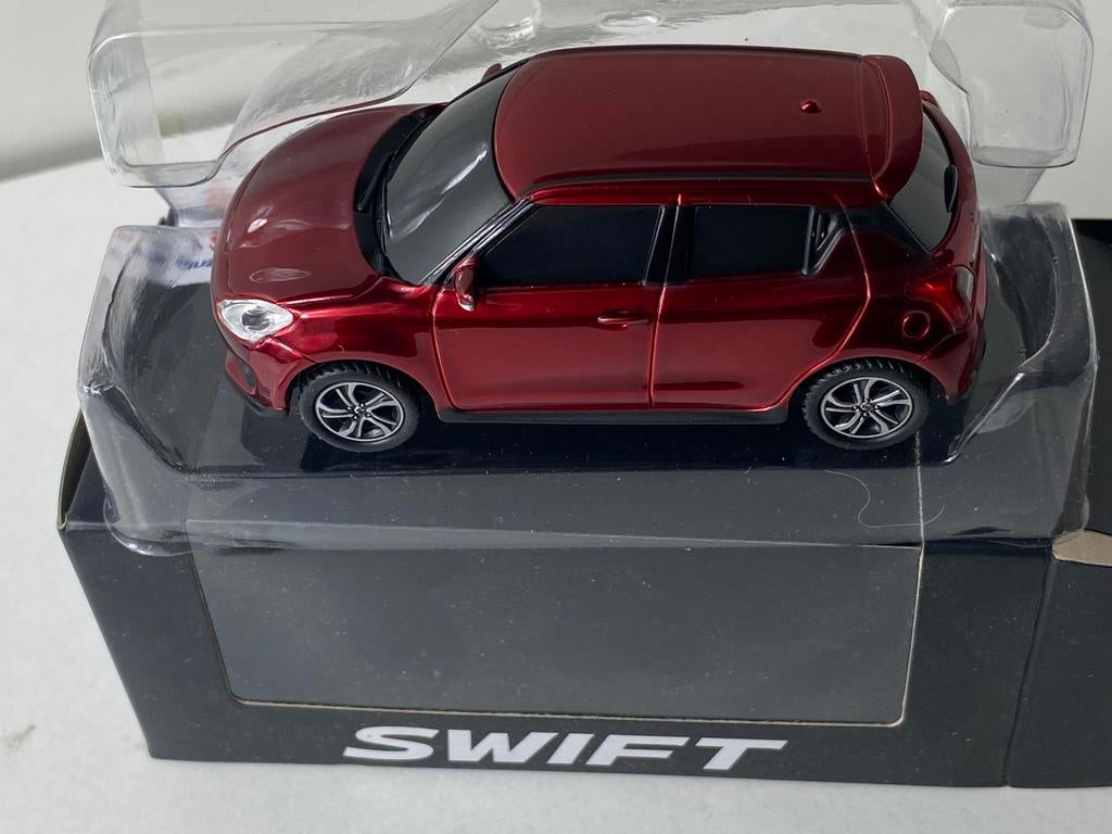 1:43 SUZUKI SWIFT 2012-japan factory promo-in OVP, Hobby en Vrije tijd, Modelauto's | 1:43, Ophalen of Verzenden, Nieuw, Auto