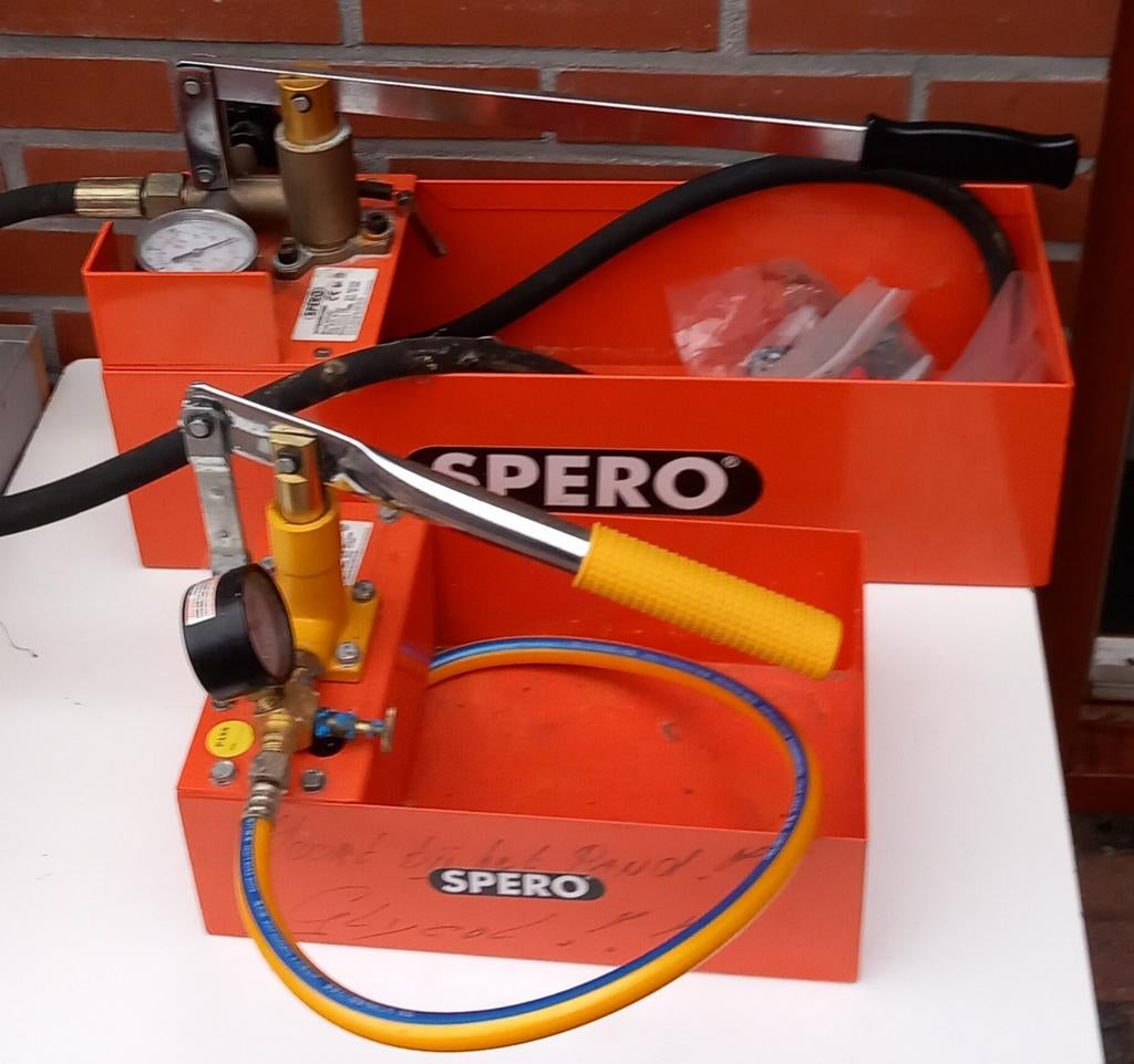 Spero 2x afperspomp, Doe-het-zelf en Verbouw, Gereedschap | Handgereedschap, Ophalen