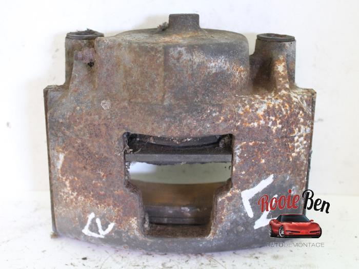 Remklauw (Tang) links-voor van een Chevrolet Chevy, Gebruikt, -, Ophalen of Verzenden, -
