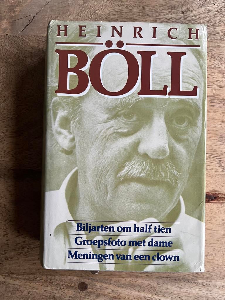 Heinrich Böll - Drie romans in één band, Ophalen of Verzenden, Gelezen, Europa overig