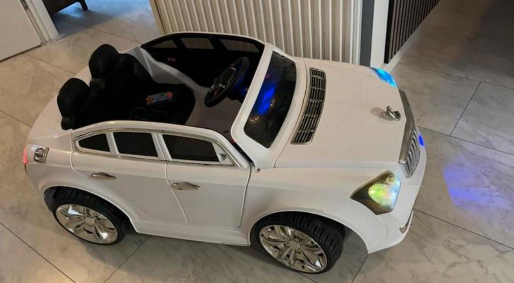 Elektrische kinderauto Maybach 2 personen., Kinderen en Baby's, Ophalen of Verzenden, Zo goed als nieuw