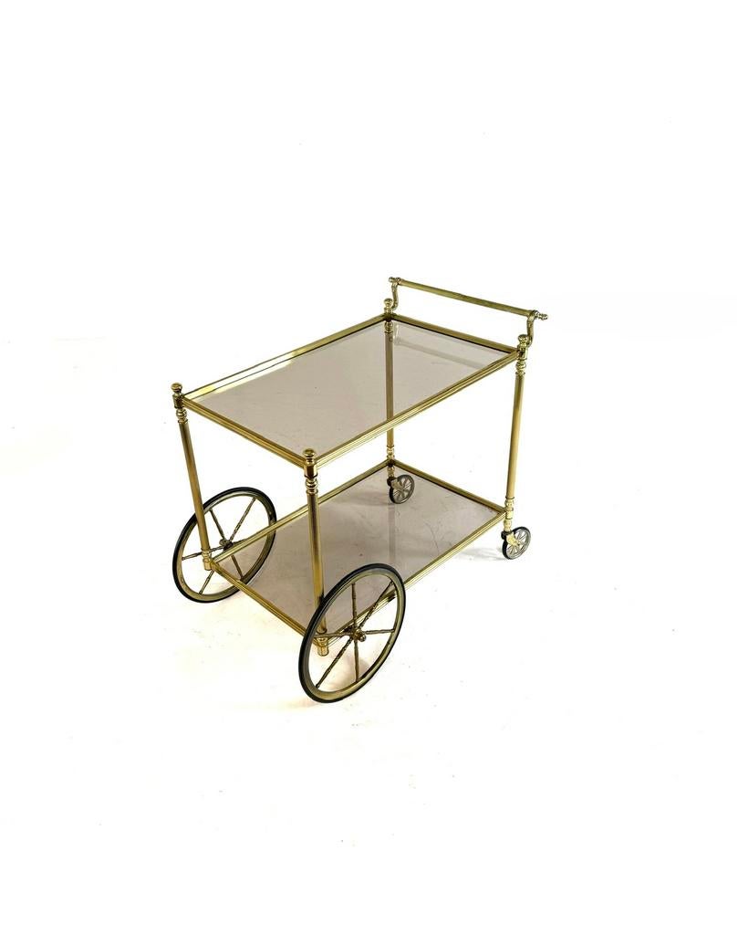 Vintage messing & rookglazen trolley ‘80, Huis en Inrichting, Tafels | Bijzettafels, Zo goed als nieuw, Rechthoekig, 60 cm of meer