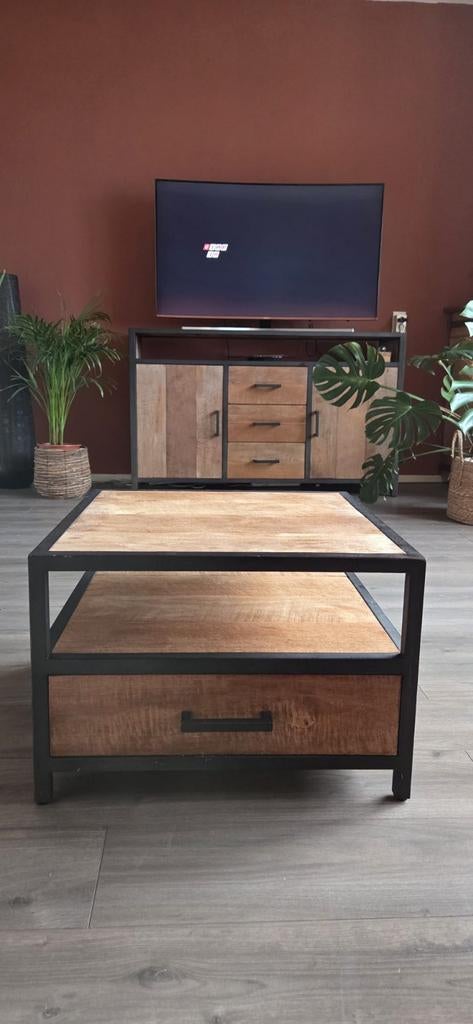 Dressoir en salontafel van mango hout & 2 radiator front ., Zo goed als nieuw, Minder dan 50 cm, Rechthoekig, 50 tot 100 cm