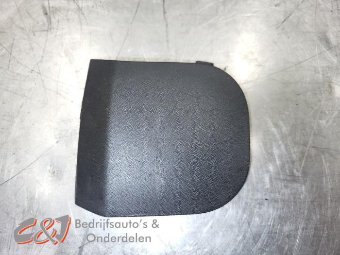 Afdekkap Sleepoog voor van een Renault Trafic (0DPL)