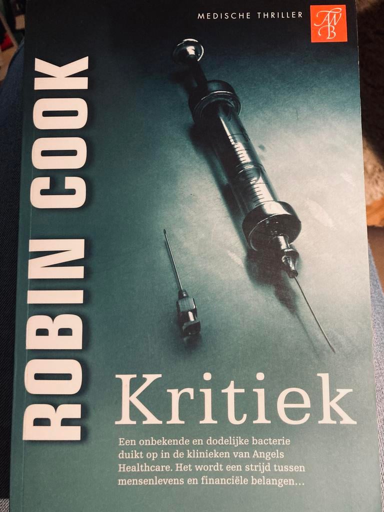 Kritiek, Ophalen of Verzenden, Zo goed als nieuw
