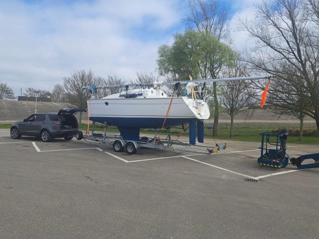 Bootvervoer Boottransport zeilboot sloep rib speedboot kiel, Koeriersdiensten