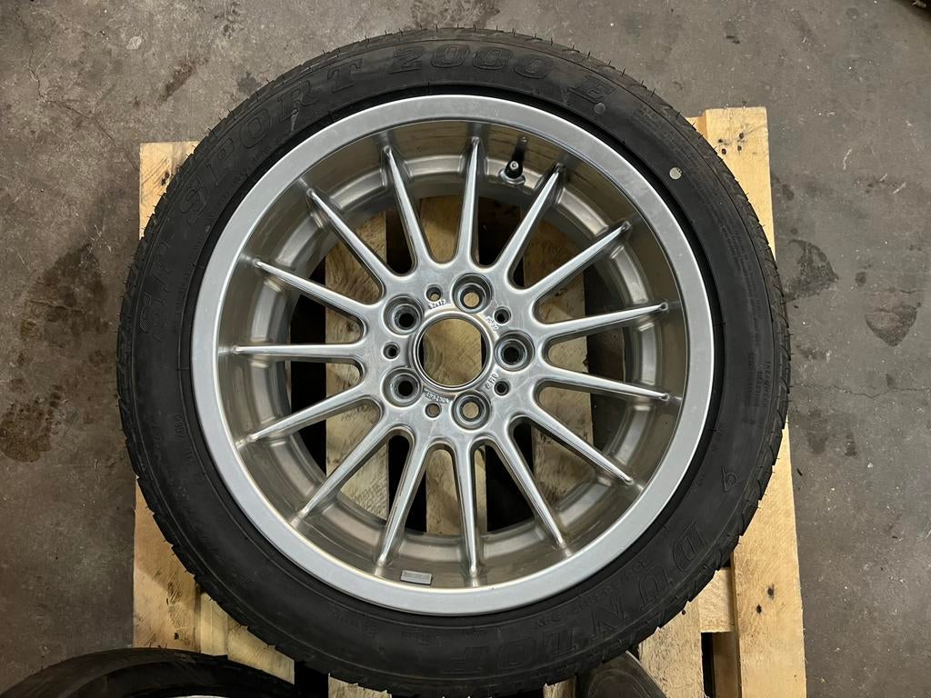 E39 Style 32 17 inch. Breedset Incl. Reservew. Styling 32, Auto-onderdelen, Banden en Velgen, Ophalen, 17 inch, Zomerbanden