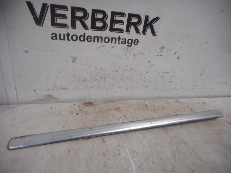 Sierlijst Mercedes-Benz Ponton (W105) (1957-01/..), Gebruikt, Mercedes-Benz AG, Mercedes-Benz, Mercedesstraße 120, Stuttgart 70372, , Duitsland
