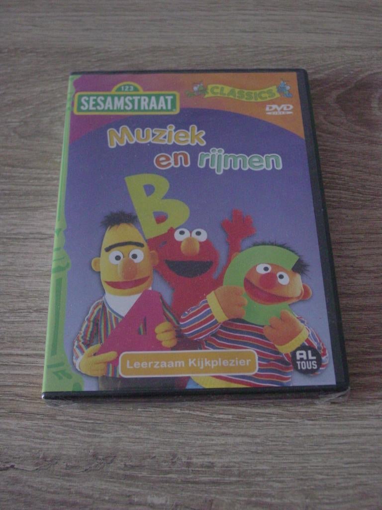 DVD Sesamstraat - Muziek en rijmen (nieuw), Cd's en Dvd's, Dvd's | Kinderen en Jeugd, Alle leeftijden, Poppen, Ophalen of Verzenden
