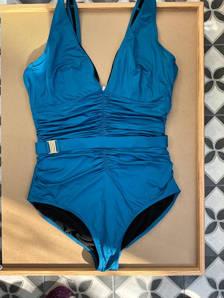 Dames badpak van het merk beachwave Maat 42C, Blauw, Nieuw, Badpak, Ophalen of Verzenden