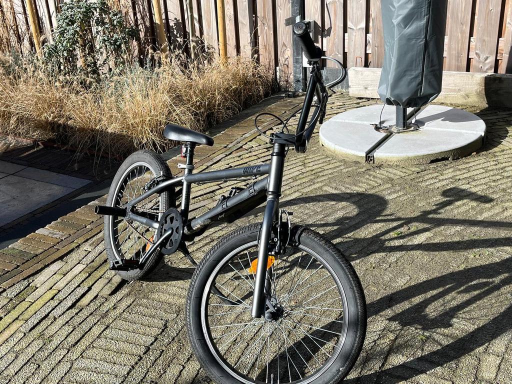 Bmx decathlon, Fietsen en Brommers, Fietsen | Crossfietsen en BMX, Ophalen of Verzenden, Gebruikt, Staal