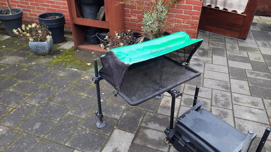 Visplateau & Zitkist met plateau's. Opbergtas en 2x foedraal, Ophalen of Verzenden, Gebruikt