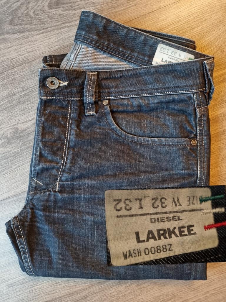 DIESEL LARKEE [0088Z] W32 L32 * 32x32 - straight - #D1914, DIESEL, Diesel, Blauw, W32 (confectie 46) of kleiner