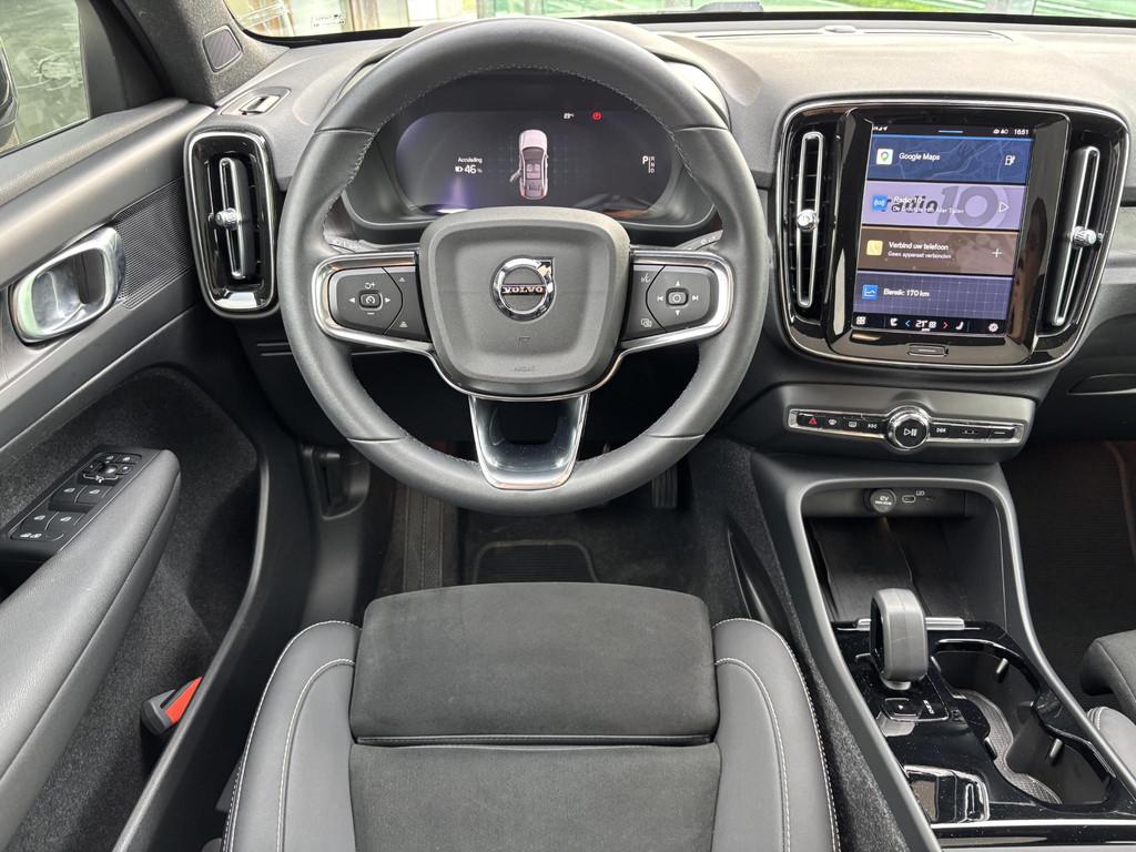 Volvo C40 Recharge Plus 69 kWh Automaat, Stoel- en stuurverw, Auto's, Gebruikt, Volvo Selected Used Cars, Met garantie (alle)