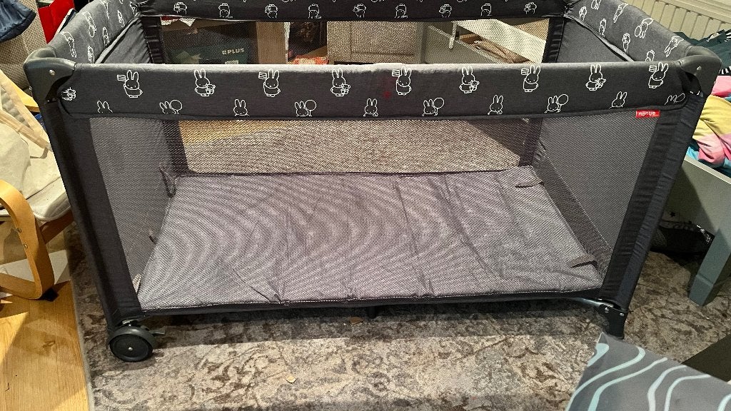 Campingbed Nijntje, Ophalen, Gebruikt, Reisbedje