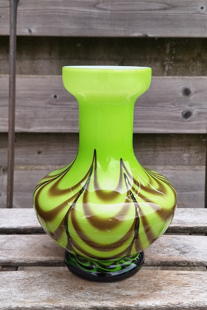 Prachtige vintage opaline vaas., Ophalen of Verzenden, Huis en Inrichting