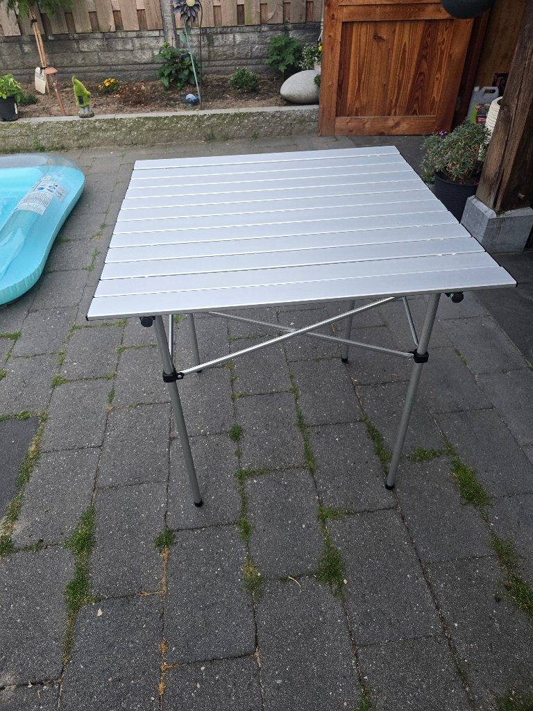Campingtafel 70x70, Ophalen, Gebruikt, Campingtafel