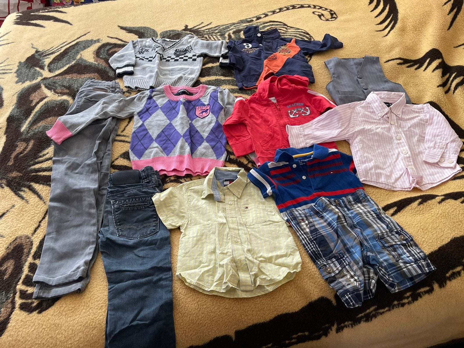 Merk kledingpakket maat 6-24 maanden tommy hugo boss, Kinderen en Baby's, Kinderkleding | Kinder-kledingpakketten, Ophalen of Verzenden