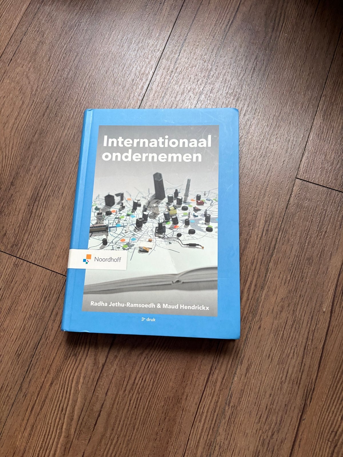 Leerboek HBO Finance & Control: Internationaal Ondernemen, Boeken, Ophalen of Verzenden, Zo goed als nieuw, HBO