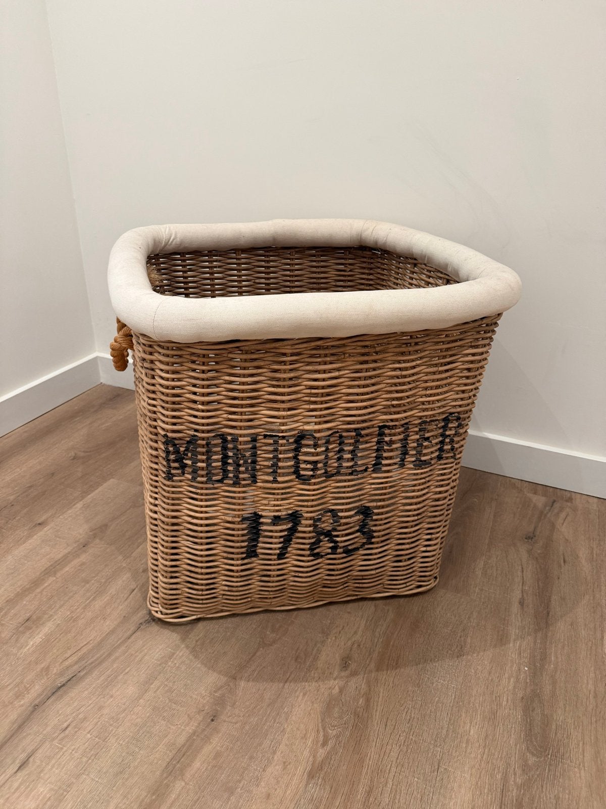Riviera Maison Montgolfier 1783 Mand 70x70x62cm, Ophalen, 50 tot 100 cm, Zo goed als nieuw, 50 tot 75 cm