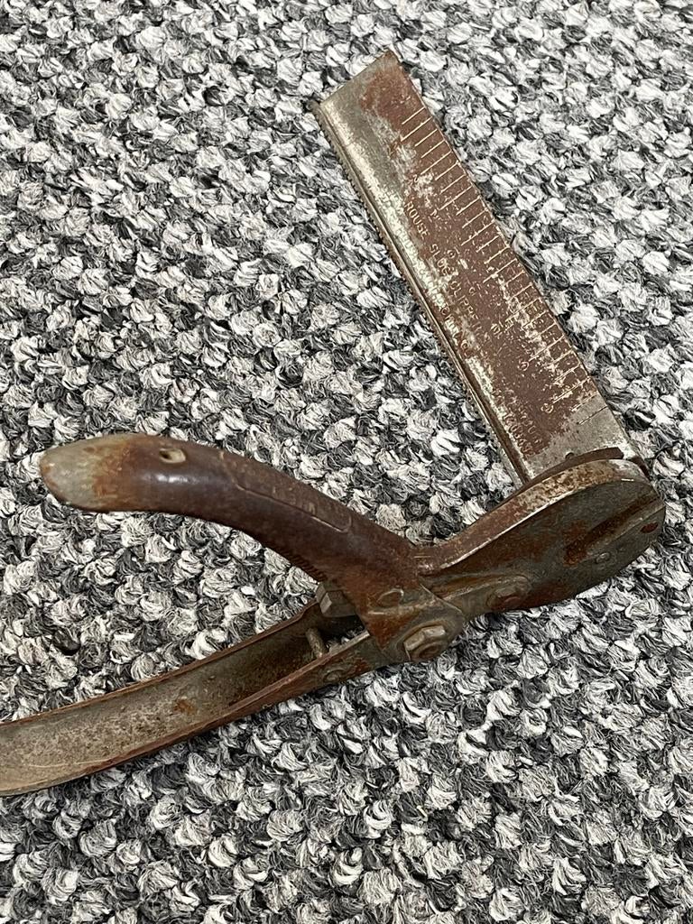 Oude Rouse Slug Clipper €14, Antiek en Kunst, Antiek | Gereedschap en Instrumenten, Ophalen of Verzenden