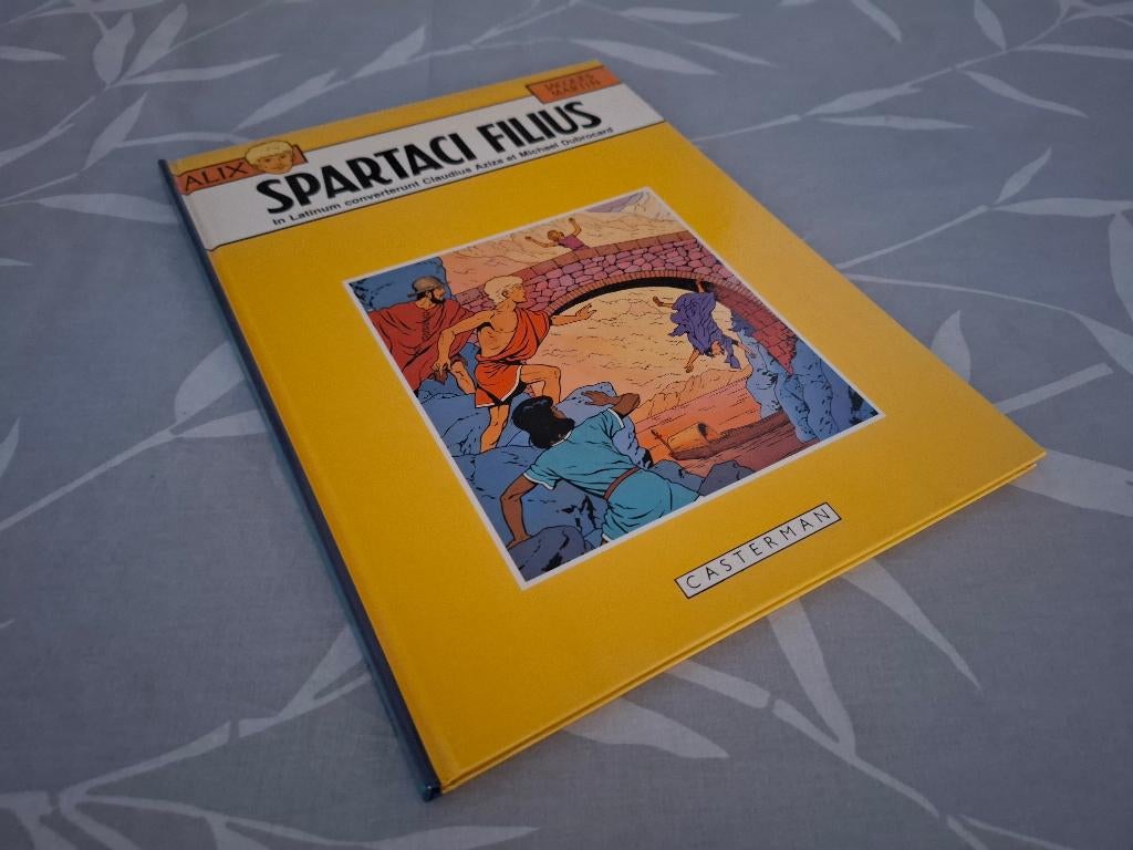 SPARTACI FILIUS  - De Zoon van SPARTACUS in het LATIJN (Alex, Ophalen of Verzenden, Gelezen, Nederlands Grieks Latijn, Fictie