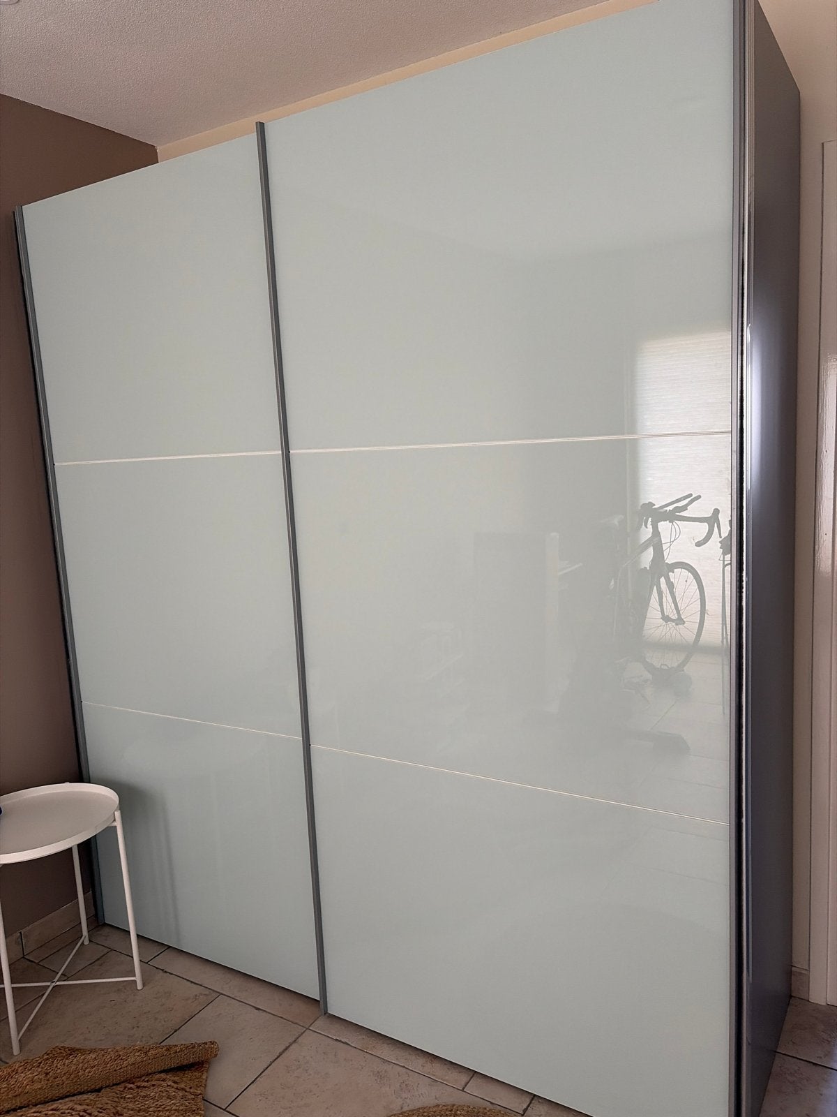 Grote schuifdeurkast met veel opbergruimte, Huis en Inrichting, Gebruikt, 200 cm of meer, Ophalen of Verzenden, Met lade(s)