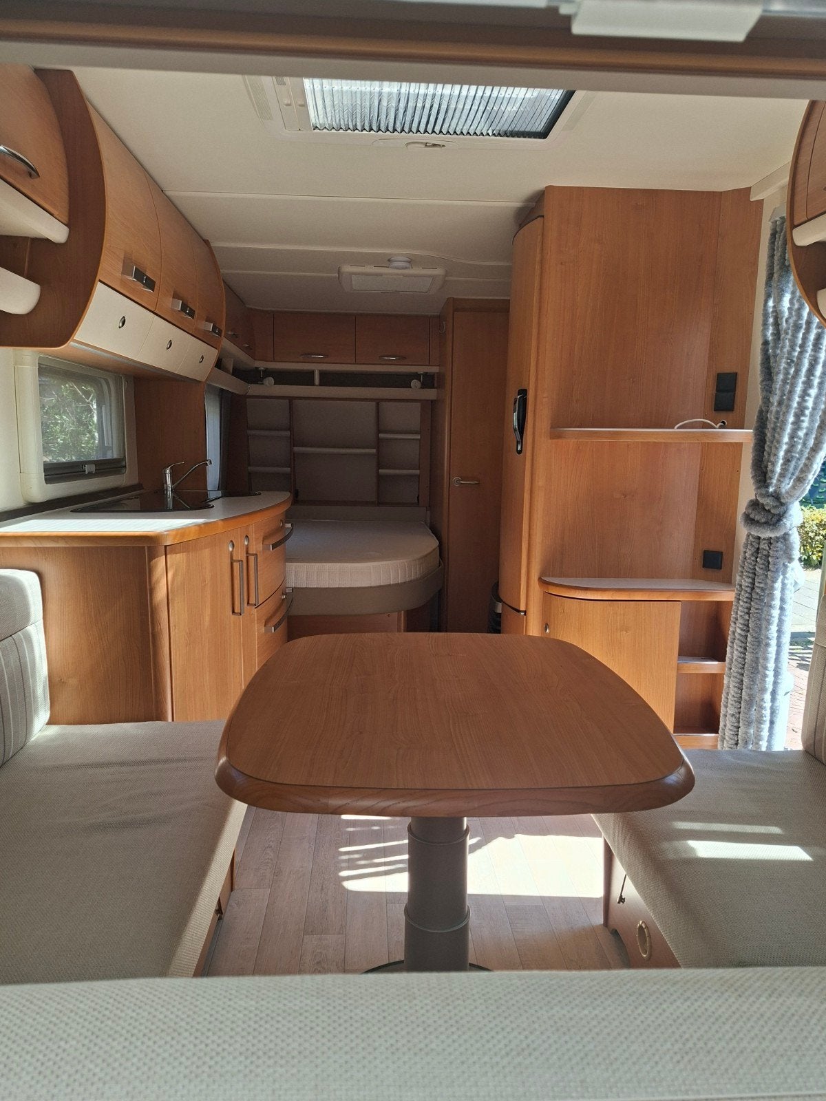 Fendt Saphir 495 sfb 2014, Caravans en Kamperen, Caravans, Omvormbare zithoek, Particulier, Fendt, 5 tot 6 meter
