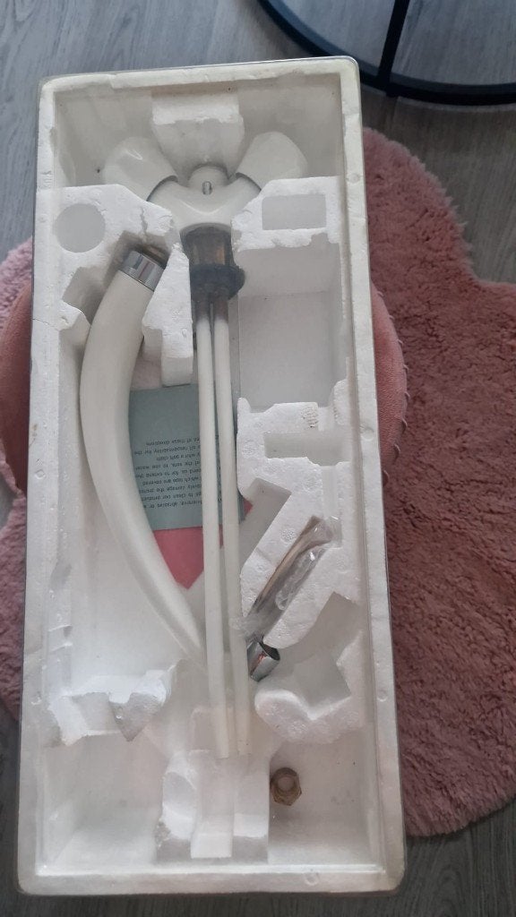 Nieuwe witte kraan voor bad of douche, Ophalen of Verzenden, Nieuw, Koper, Kraan